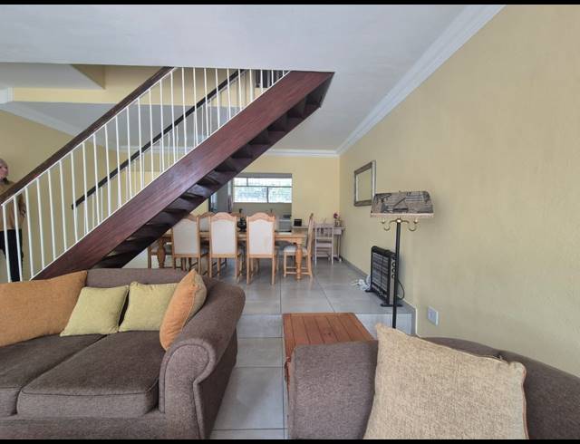 2 BEDROOM SECTIONAL TITLE FOR SALE IN THREE RIVERS PROPER